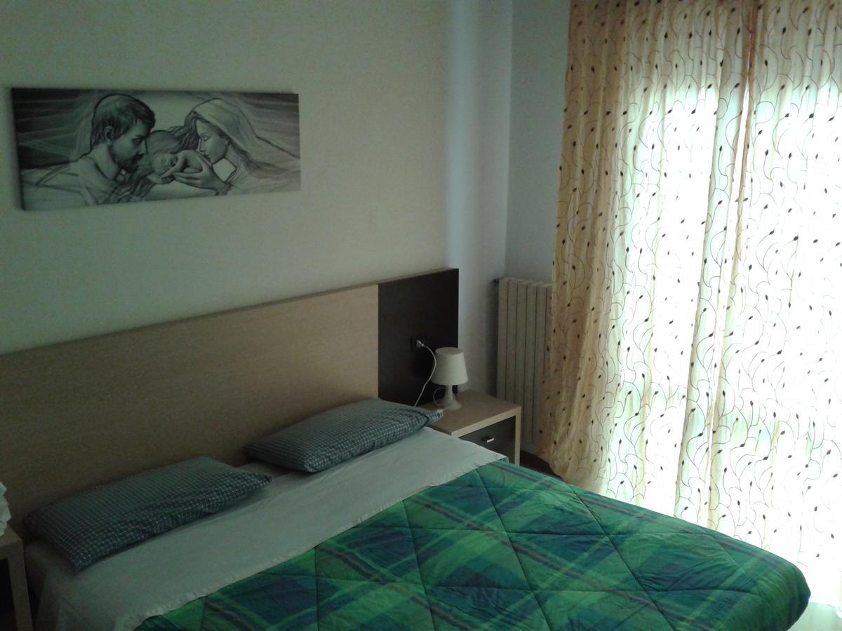 Residence Monaco Appartamenti 里米尼 客房 照片