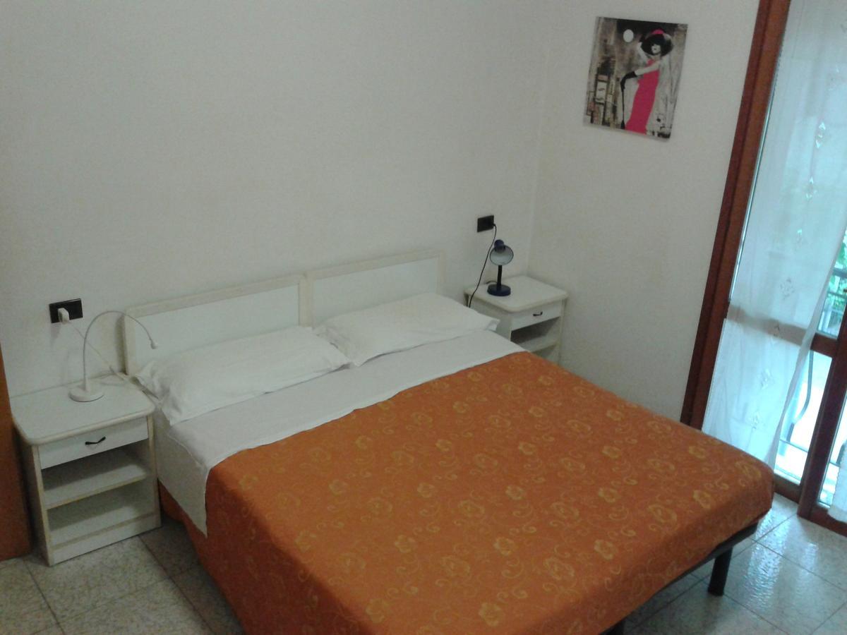 Residence Monaco Appartamenti 里米尼 客房 照片