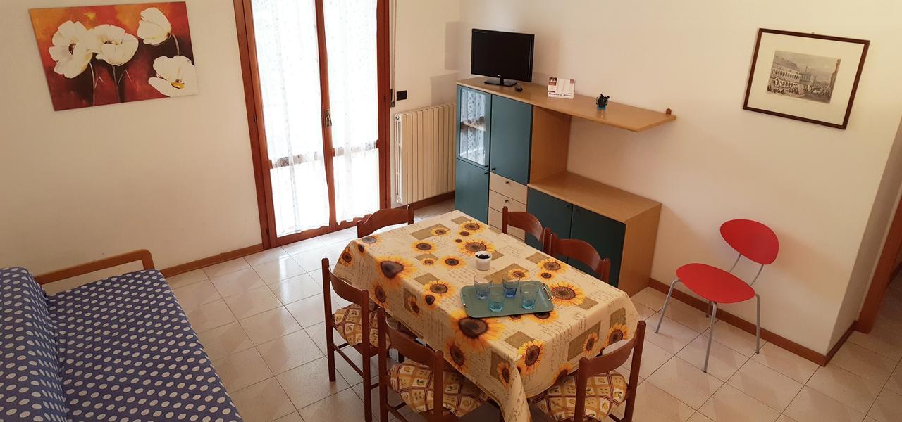 Residence Monaco Appartamenti 里米尼 外观 照片